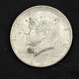 1964 Kennedy Half Dollar Coin - Silver - Collectible Coin - circulated